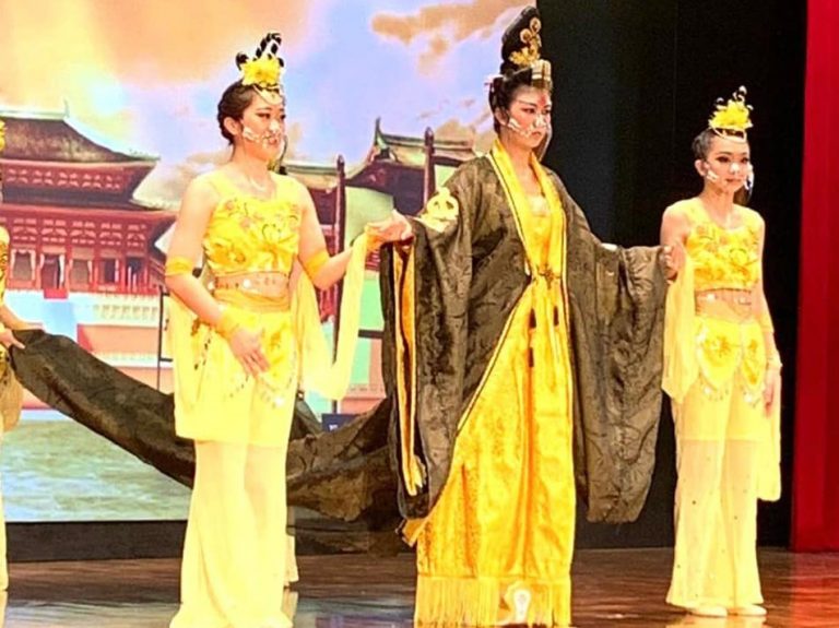 校園集古村唐朝文化表演