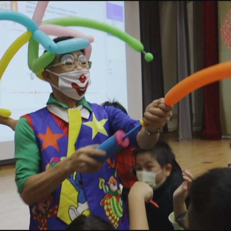 小丑扭氣球