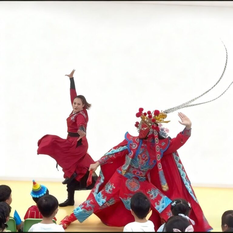 集古村街舞變臉