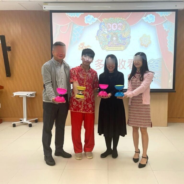 扯鈴表演-香港神託會培基書院