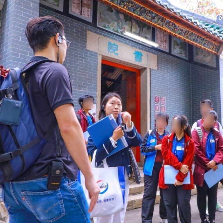 散步學兩文三語