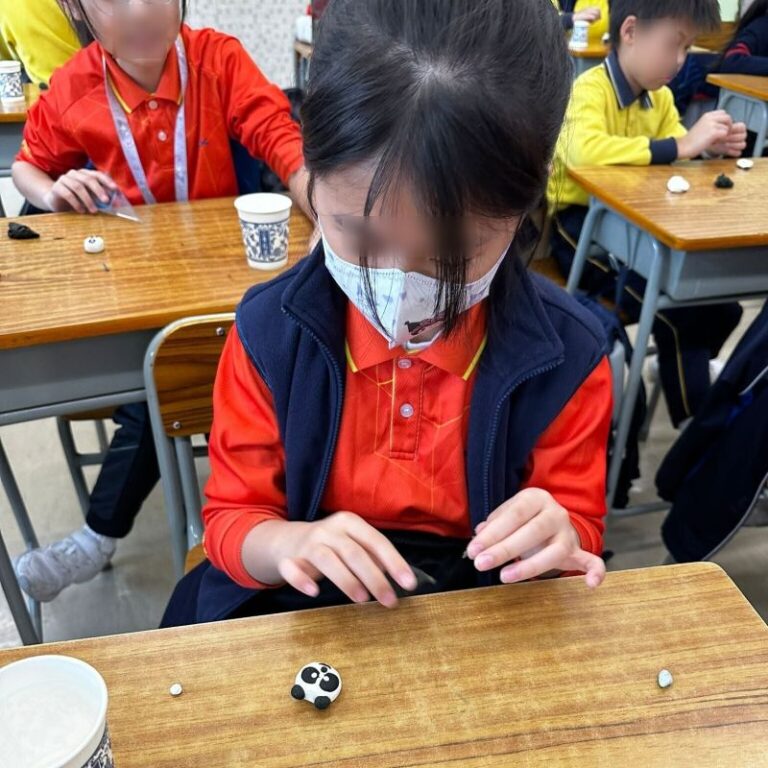保良局莊啟程小學 麵粉公仔工作坊