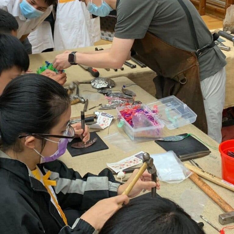 嗇色園主辦可藝中學 鐵藝
