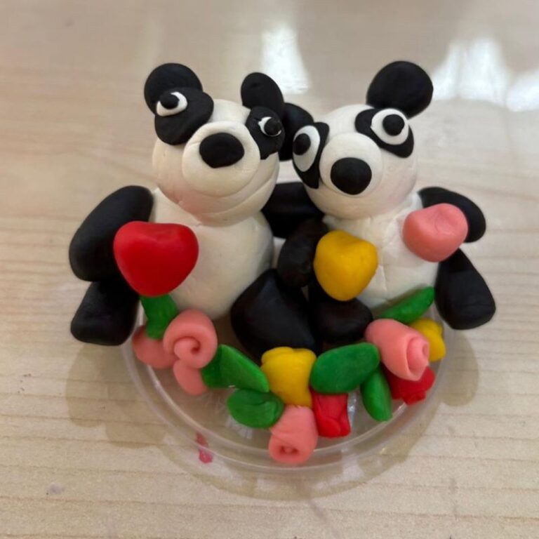 基督教家庭服務中心楊蔡慧嫻紀念幼稚園 麵粉公仔工作坊