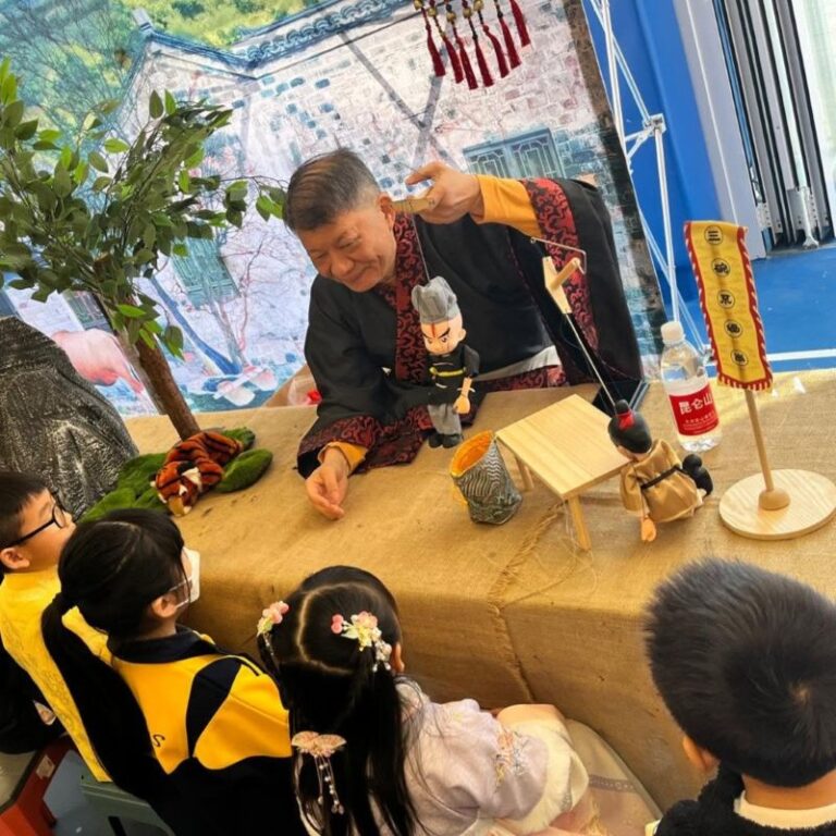 木偶攤位