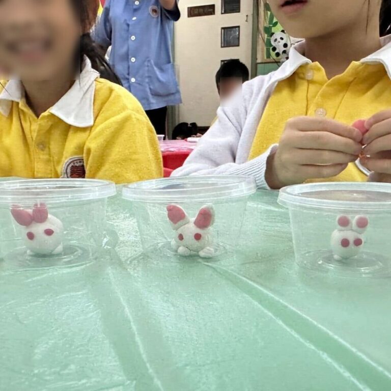 鄰舍輔導會元朗幼稚園 麵粉公仔工作坊