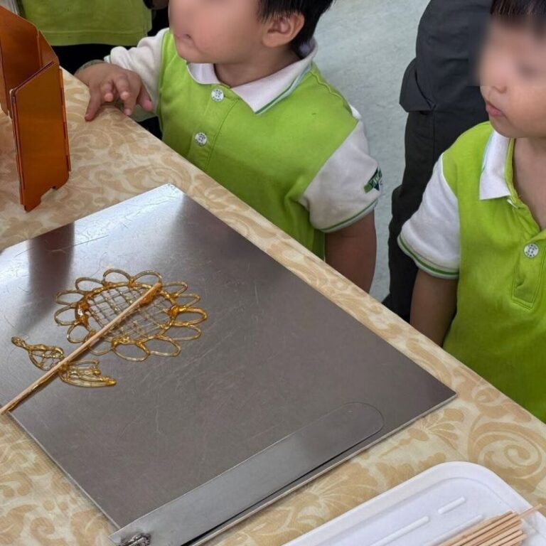 香港基督教女青年會荃灣幼兒學校 糖畫攤位