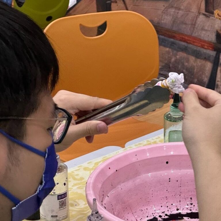 香港建造學院（九龍灣分校） 扎染工作坊