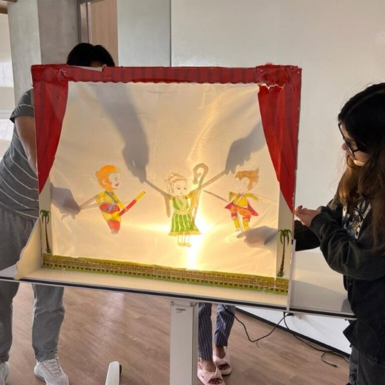 香港李寶椿聯合世界書院 皮影製作