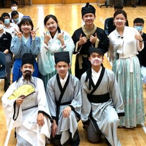 話劇鐵杵磨成針